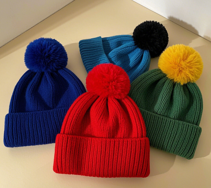 Wholesale Cheap Knitted Beanie Hat with Pompom