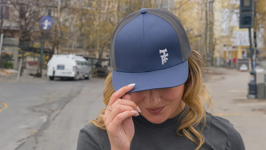 A classic trucker hat Tefla 